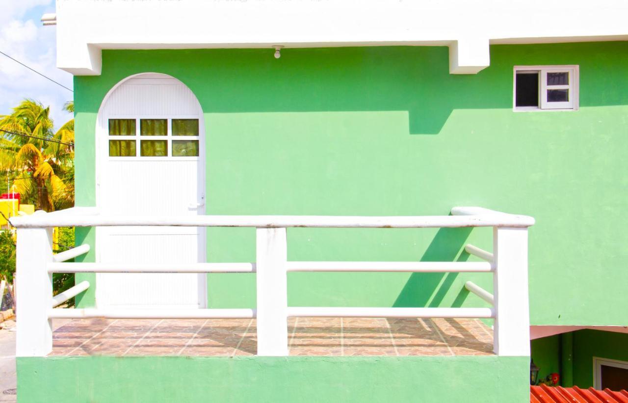 Casa Caridad Del Cobre Villa Isla Mujeres Bagian luar foto